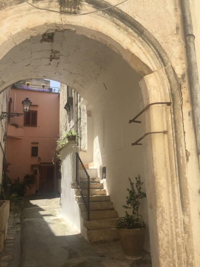 Casa Vacanze Santa Caterina Галатина Экстерьер фото